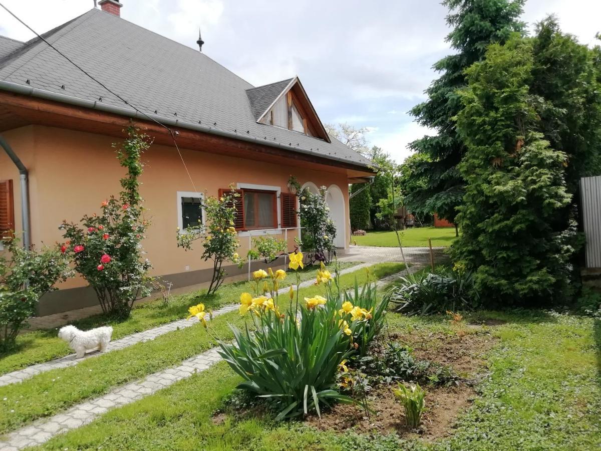 Varga Apartman Balatonberény Exteriér fotografie